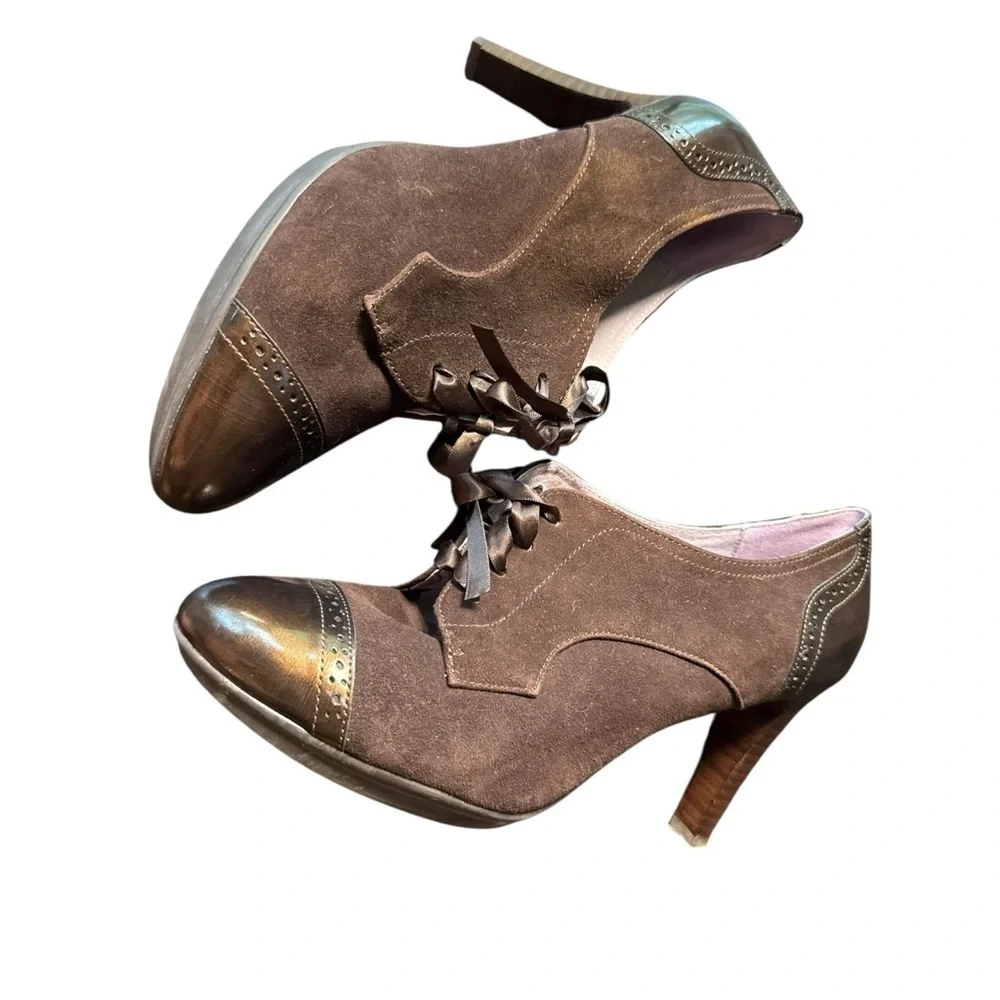 ▶️ JOHNSTON & MURPHY ◀️ Chocolste Brown Suede Oxford  Patent Heels Lace up 7.5